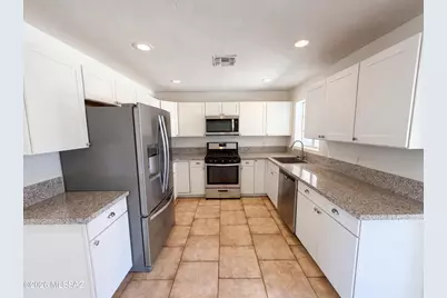 2732 E 21st Street, Tucson, AZ 85716 - Photo 2