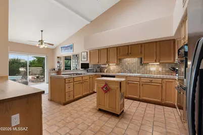 12390 E Avenida De La Vista Verde, Tucson, AZ 85749 - Photo 4
