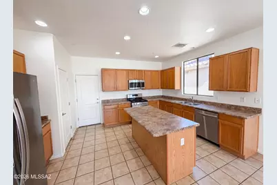 7143 S Valley Stream Drive, Tucson, AZ 85757 - Photo 2