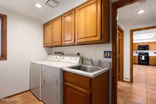 3861 N Crestwood Pl, Tucson, AZ 85750 - Photo 32