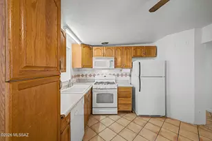 7230 E Pierce Pl, Tucson, AZ 85710 - Photo 6