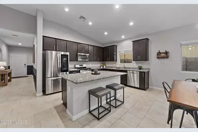 8801 W Red Spike Ice Drive, Marana, AZ 85653 - Photo 12