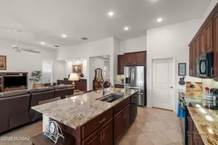 2555 E Josephine View Dr, Green Valley, AZ 85614 - Photo 12