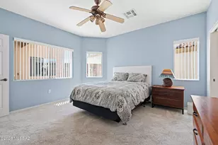 2025 W Amblemorn Dr, Green Valley, AZ 85622 - Photo 10