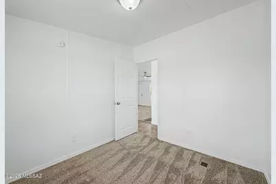9240 S Honeysuckle Farm Trail, Tucson, AZ 85735 - Photo 22