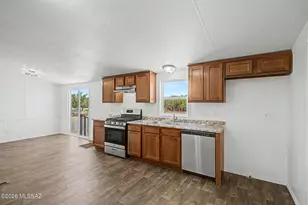 9240 S Honeysuckle Farm Trail, Tucson, AZ 85735 - Photo 10
