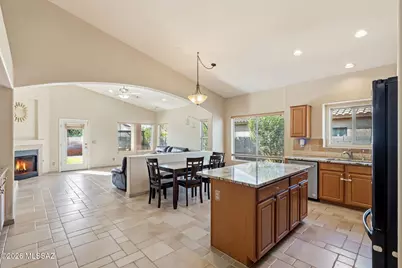 7473 N Clemens Way, Tucson, AZ 85743 - Photo 4