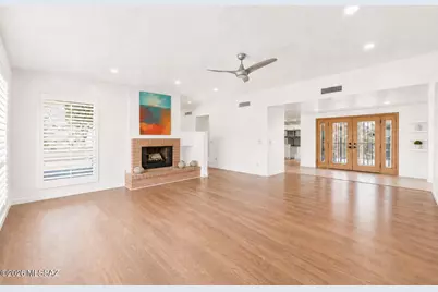 1121 N Abrego Drive, Green Valley, AZ 85614 - Photo 10