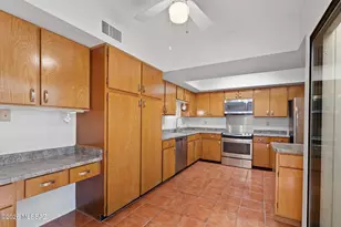 5406 N Camino de las Brisas, Tucson, AZ 85750 - Photo 18