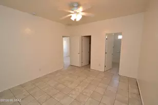 8535 E Seabury Ct, Tucson, AZ 85710 - Photo 4