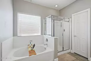 9205 N Sugar foot Dr, Tucson, AZ 85743 - Photo 24