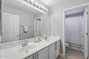 9205 N Sugar foot Dr, Tucson, AZ 85743 - Photo 30