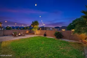 9205 N Sugar foot Dr, Tucson, AZ 85743 - Photo 36
