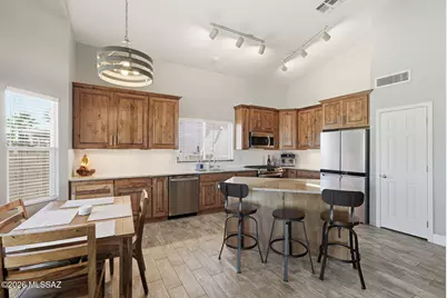 9205 N Sugar Foot Drive, Tucson, AZ 85743 - Photo 4