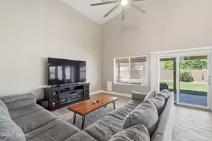 9205 N Sugar foot Dr, Tucson, AZ 85743 - Photo 16