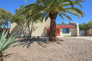 1524 S St Tropaz Pl, Tucson, AZ 85713 - Photo 4