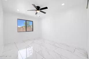 1524 S St Tropaz Pl, Tucson, AZ 85713 - Photo 24