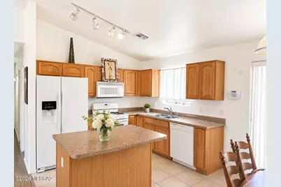 13211 E Mineta Ridge Drive, Vail, AZ 85641 - Photo 4