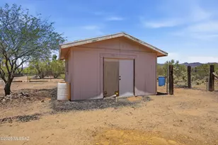 2301 S Hohokam Dr, Tucson, AZ 85735 - Photo 24