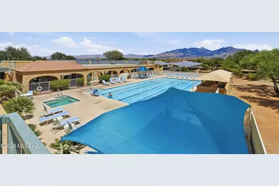 997 W Camino Erranle, Green Valley, AZ 85614 - Photo 2
