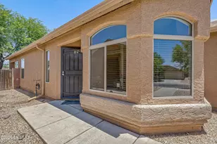 6339 E Garden Stone Dr, Tucson, AZ 85756 - Photo 2