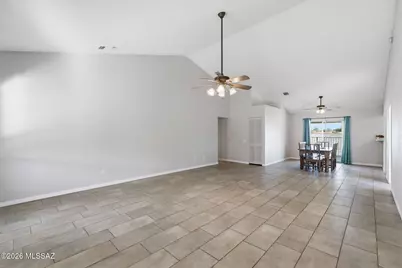 2801 W Calle Gardenias, Tucson, AZ 85745 - Photo 10
