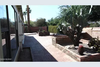 310 S Las Hamacas, Green Valley, AZ 85614 - Photo 8