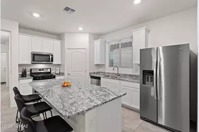 13166 E Iron Chief Drive, Tucson, AZ 85747 - Photo 2