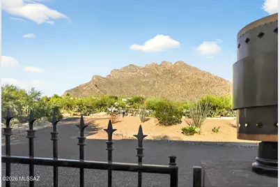 8625 N Sunnyslope Drive, Tucson, AZ 85704 - Photo 4