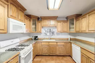 4842 W Gleeson Rd, Elfrida, AZ 85610 - Photo 14