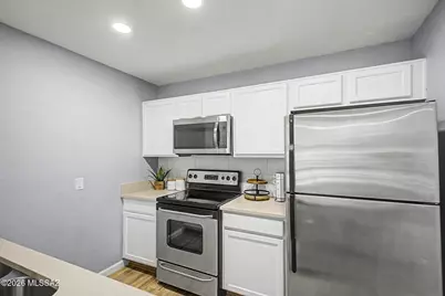 5675 N Camino Esplendora #7-141, Tucson, AZ 85718 - Photo 12