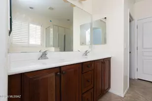 10706 N Hewitt Pl, Oro Valley, AZ 85737 - Photo 14