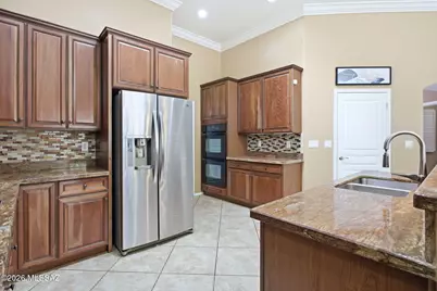 10706 N Hewitt Place, Oro Valley, AZ 85737 - Photo 4