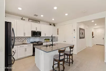 6835 W Canopus Loop, Tucson, AZ 85757 - Photo 10