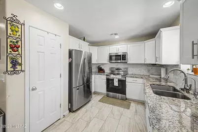 7533 W Calle Aragon, Tucson, AZ 85757 - Photo 8