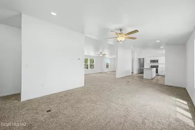8250 S Marstellar Road, Tucson, AZ 85736 - Photo 14
