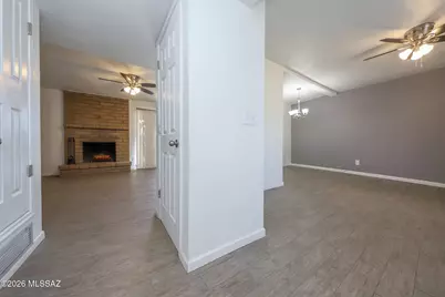 2327 E Honeysuckle Street, Tucson, AZ 85706 - Photo 12