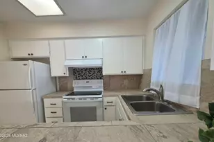 982 N Camino Las Solanas, Tucson, AZ 85710 - Photo 4