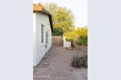2632 E Spring Street, Tucson, AZ 85716 - Photo 24