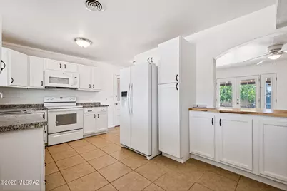 1012 S Carnegie Drive, Tucson, AZ 85710 - Photo 4