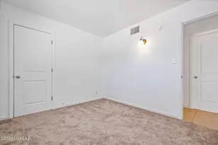 1012 S Carnegie Dr, Tucson, AZ 85710 - Photo 14