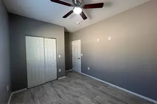 61 W Lester St, Tucson, AZ 85705 - Photo 8