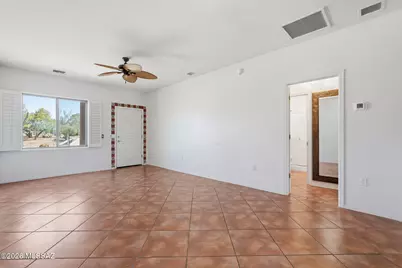 965 W Via Del Placio, Green Valley, AZ 85614 - Photo 4