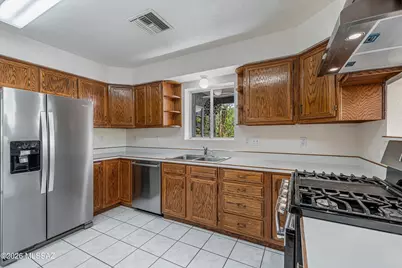 3535 E Thornberry Lane, Tucson, AZ 85739 - Photo 6