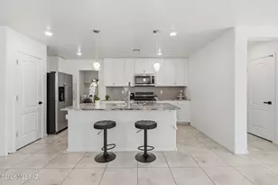 8587 W Magpie Pl, Tucson, AZ 85757 - Photo 12