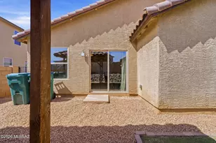 8587 W Magpie Pl, Tucson, AZ 85757 - Photo 32