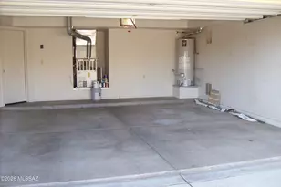 8872 E Desert Lily Pl, Tucson, AZ 85715 - Photo 4