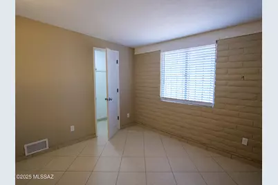 2355 E 17th Street, Tucson, AZ 85719 - Photo 14