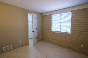 2355 E 17th St, Tucson, AZ 85719 - Photo 14