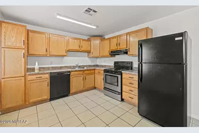 1037 E 30th Street, Tucson, AZ 85713 - Photo 2